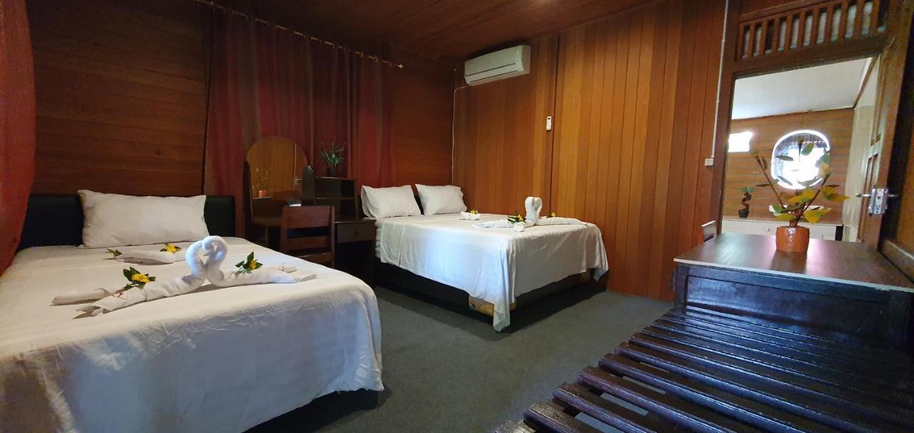 Bunaken Villa Queen'S Dive Manado Eksteriør billede