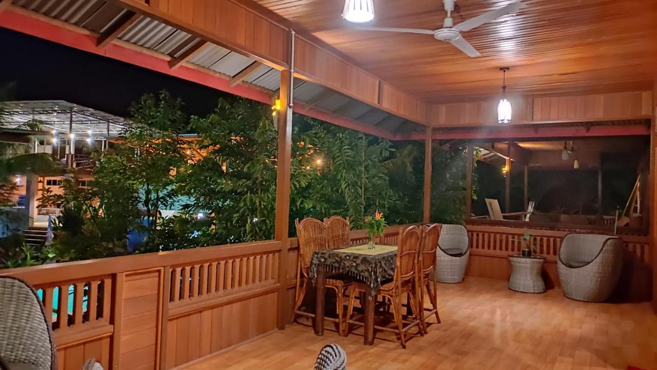 Bunaken Villa Queen'S Dive Manado Eksteriør billede