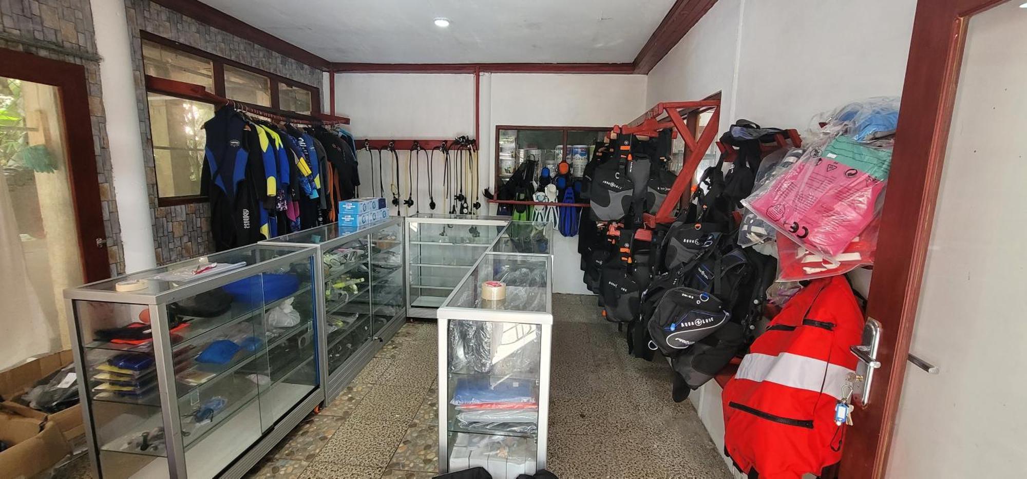 Bunaken Villa Queen'S Dive Manado Eksteriør billede