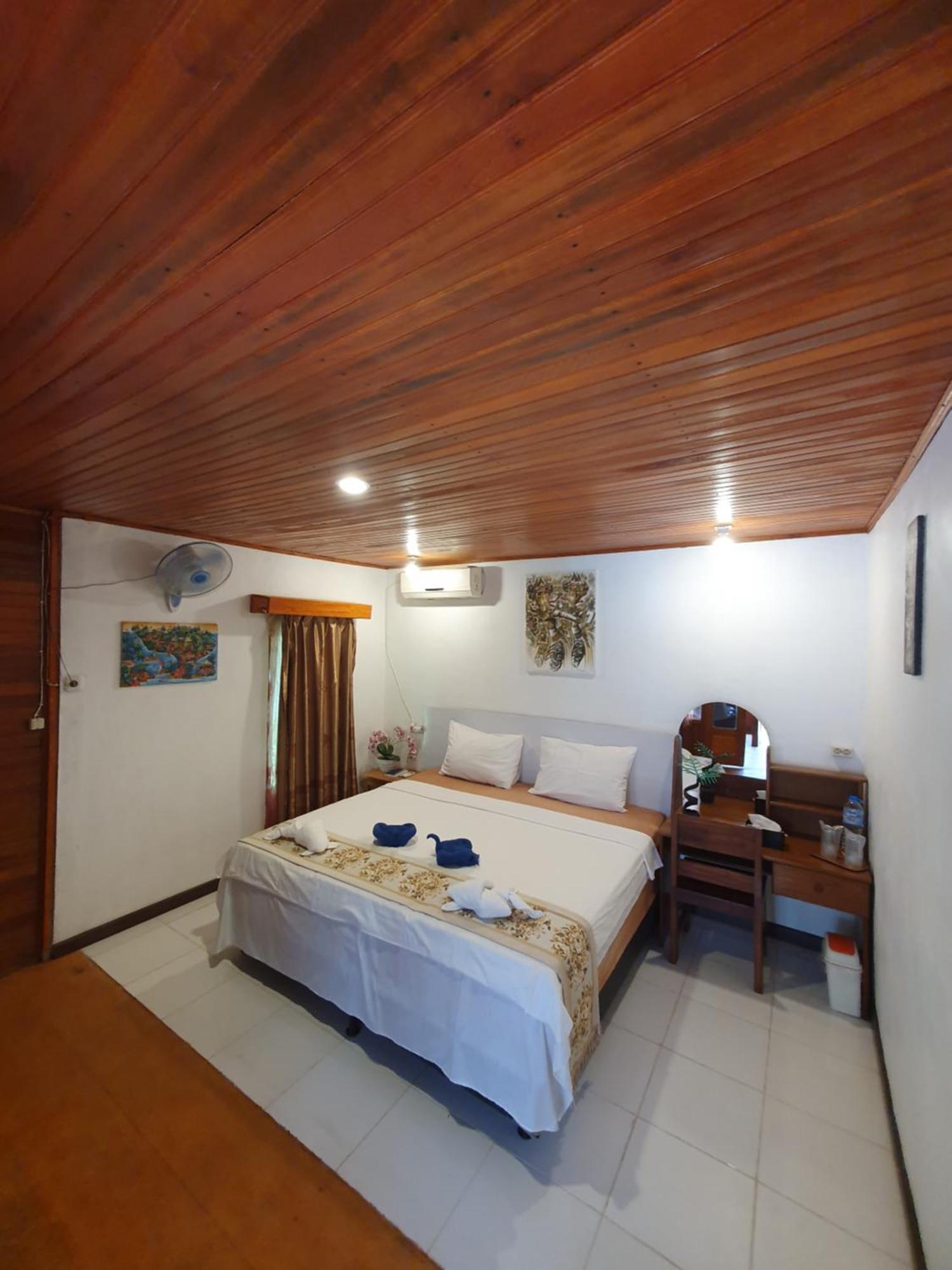 Bunaken Villa Queen'S Dive Manado Eksteriør billede
